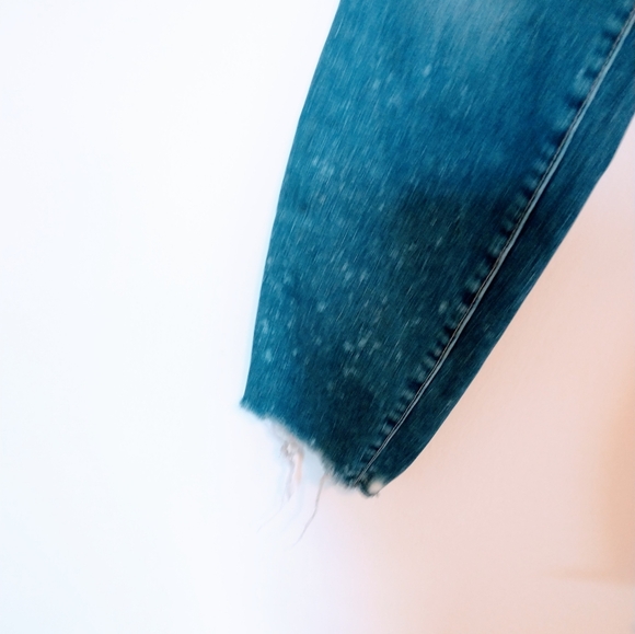 Lucky brand ankle length skinny jeans, high waisted with button up front size 8 - Picture 2 of 5